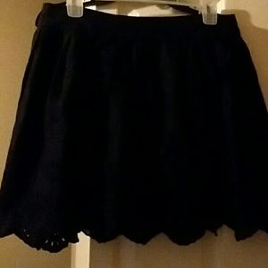 UMGEE MINI SKIRT, GORGEOUS FLORAL DETAILS AROUND B